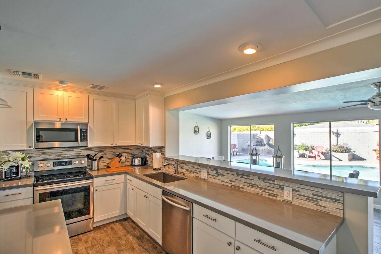 Phoenix Home With Pool And Camelback Mtn Views! Exterior photo